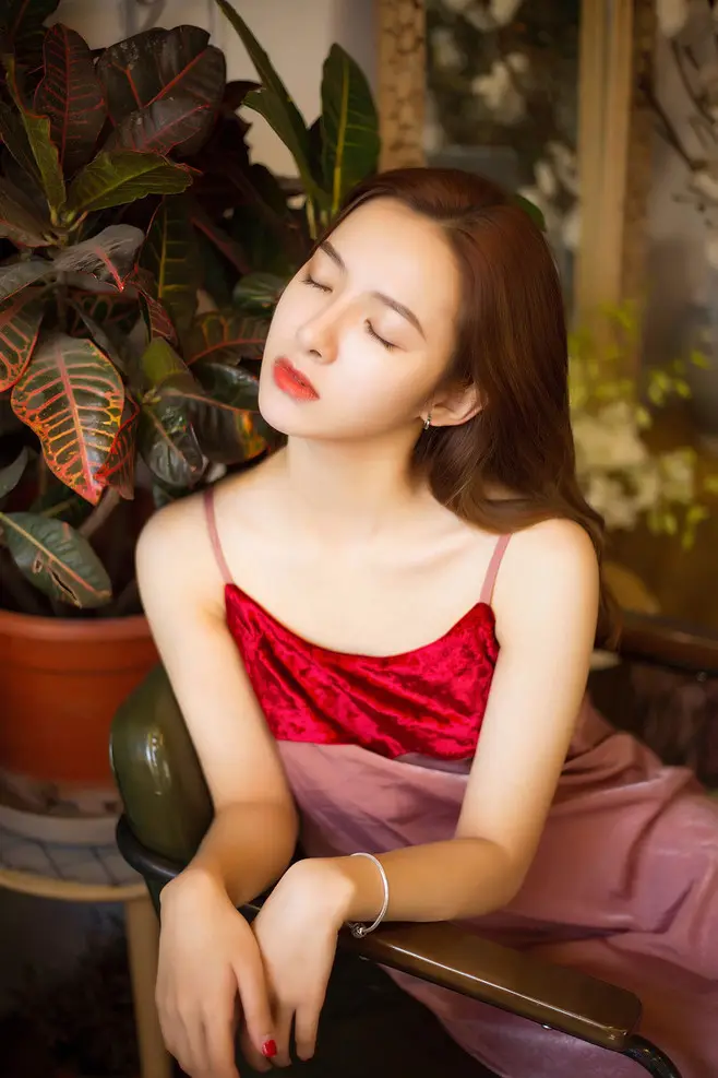 巴音郭楞蒙古广州高端商务伴游晓雯