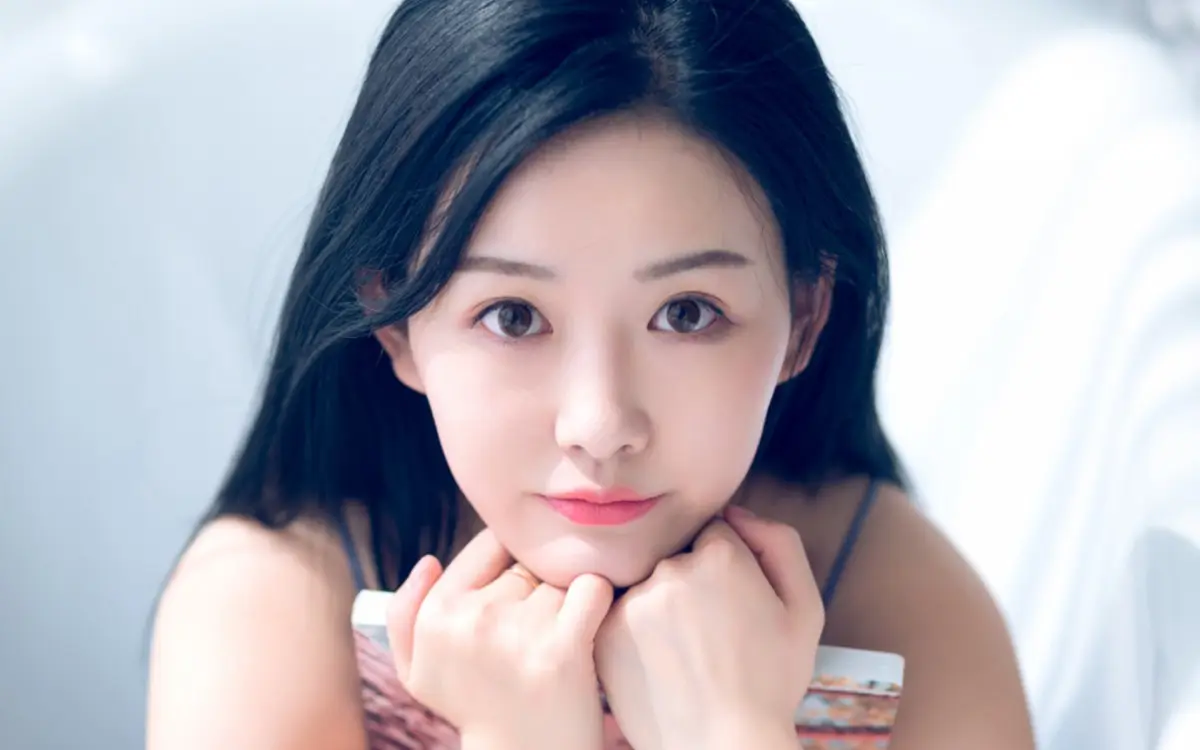 巴音郭楞蒙古哈尔滨私人伴游燕子