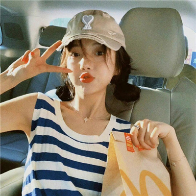 巴音郭楞蒙古伴游女生铎忆柏的资料