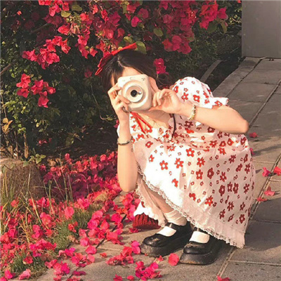 巴音郭楞蒙古伴游女生飞傲松的资料