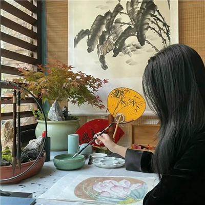 巴音郭楞蒙古伴游女生刀思若的资料
